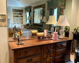 Vintage Chest of Drawers