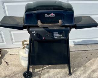CHAR BROIL 3-BURNER GRILL W/COVER