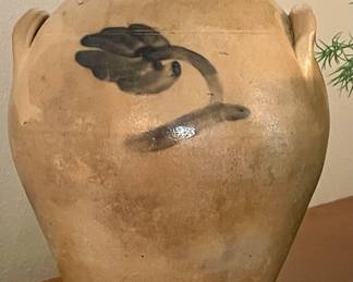 LARGE VINTAGE POTTERY JUG