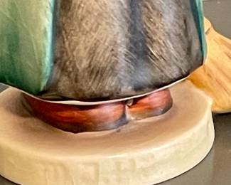 VINTAGE HUMMEL GIRL WITH BROOM