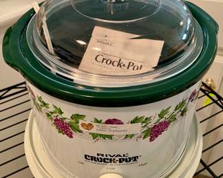 CROCK POT