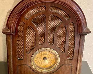 THOMAS COLLECTOR'S EDITION RADIO  - MODEL: 618 