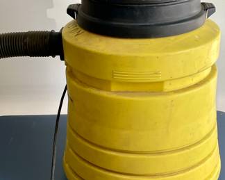 WET/DRY VAC