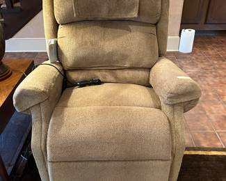 Lift chair 
