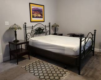 QUEEN BED, BEDSIDE TABLES, PAIR OF LAMPS AND FRAMED NEW MEXICO PRINT