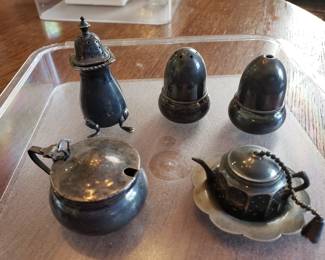 SILVER & SILVERPLATE ITEMS