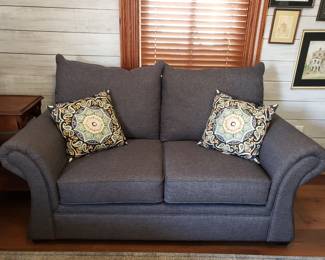 GREY LOVESEAT 