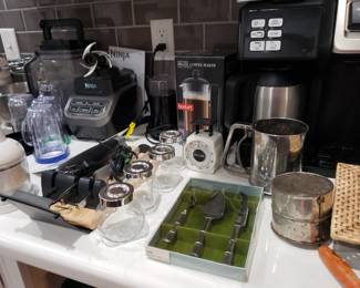 KITCHENWARE & COFFEE MAKER
