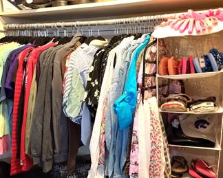 Women's & girl's clothing