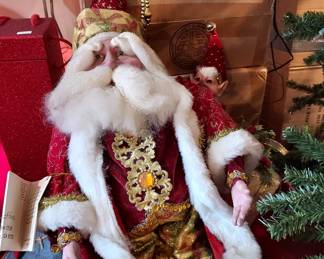 Detail, Mark Roberts "Mercedes Benz Santa". Limited edition 105 of 500.