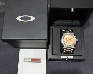 Oakley Special Edition "Hollowpoint" men's watch (Runs)