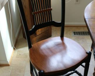 Fantastic Chairs with the oak kitchen table