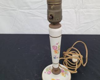 Vintage Flower Base Table Lamp