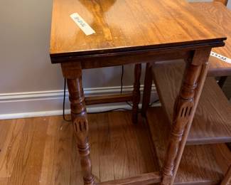 #24	End Table 18x12x26	 $40.00 
