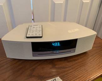 #160	Bose Radio AM/FM CD Player  Model - AWRCC2 w/remote - working	 $75.00 
