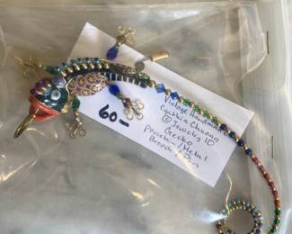 #192		Vintage handmade Cynthia Chuang @Jewelry 10 Greko Porcelain/Metal Brooch pin bird	 $60.00 			
