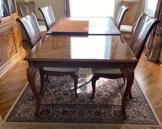 
dining room table 6 chairs, two leaves sideboard/buffet China cabinet with glass shelves and peccable condition