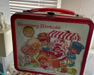 Vintage Strawberry Shortcake LunchBox