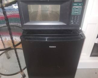 Mini fridge & microwave
