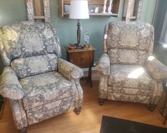 Pair of gray print Lazy Boy Recliners