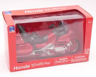 NewRay 1/12 Scale Die Cast 2010 Honda GoldWing Motorcycle Model 