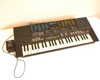 Yamaha PortaSound PSS-480 Digital Synthesizer Keyboard w/Carry Case 