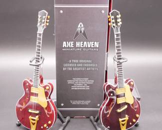 Axe Heaven GH-150 George's Rosewood Hollow Body Mini Guitar Replica (Set of 2) 