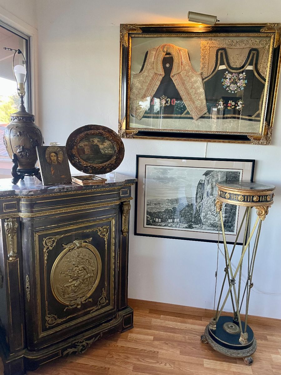 LA JOLLA ESTATE SALE in La Jolla, CA starts on 2/17/2024