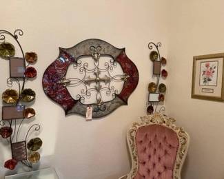 #3006 • Picture Frames, Floral Wall Decor & Mirror