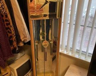 #3010 • Mirrored Clock