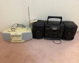#4004 • Sony CFD-V15, Magnavox Portable Mini System & Naxa CD Player