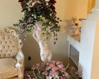 #1070 • 5 Artificial Flowers