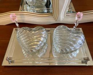 #5004 • Glass Hearts, Roses and Mirrored Tray