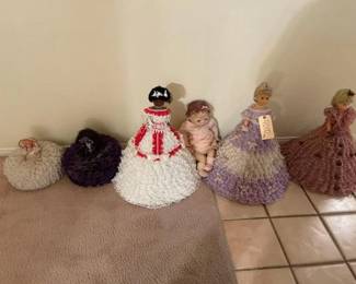 #4010 • Doll Collection