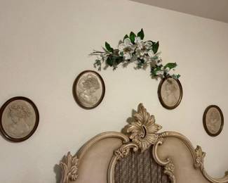 #8008 • Wall Decor Pieces