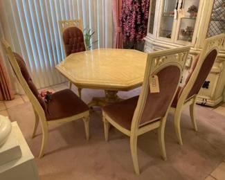 #1000 • Dining Room Table