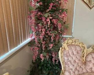 #2012 • 6 Artificial Plants and Pot