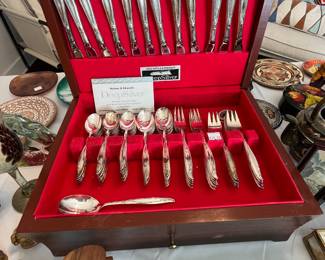 Holmes & Edwards International Silver Plated Flatware Set 