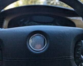 JAGUAR LOGO, STEERING WHEEL