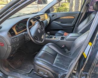 DRIVER'S SIDE SEAT & STEERING