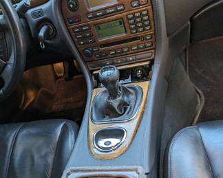 CENTER CONSOLE/SHIFTER
