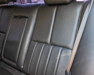 BACK SEAT, DRIVER'S SIDE