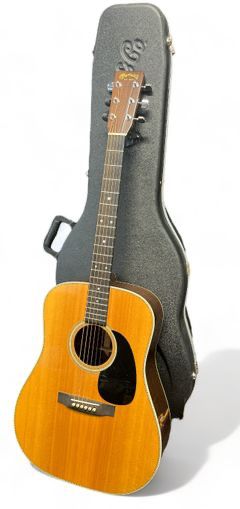 Vintage 1984 Beautiful Martin D-28 with Martin Hard Case