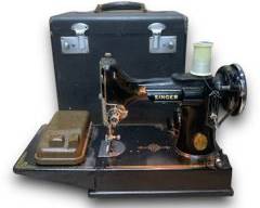 Antique Singer Featherweight 221 Sewing Machine w/ Foot Controller & Case AF 381792
