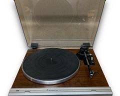 Mitsubishi DP-6 Quartz Lock Automatic Return Turntable w/ An Unbranded Needle Cartridge
