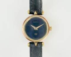 Vintage GUCCI Gold Tone & Black Ladies Quartz Wristwatch 2040L
