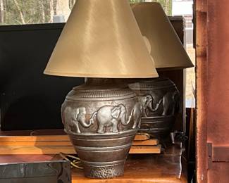 Pr. Elephant Lamps