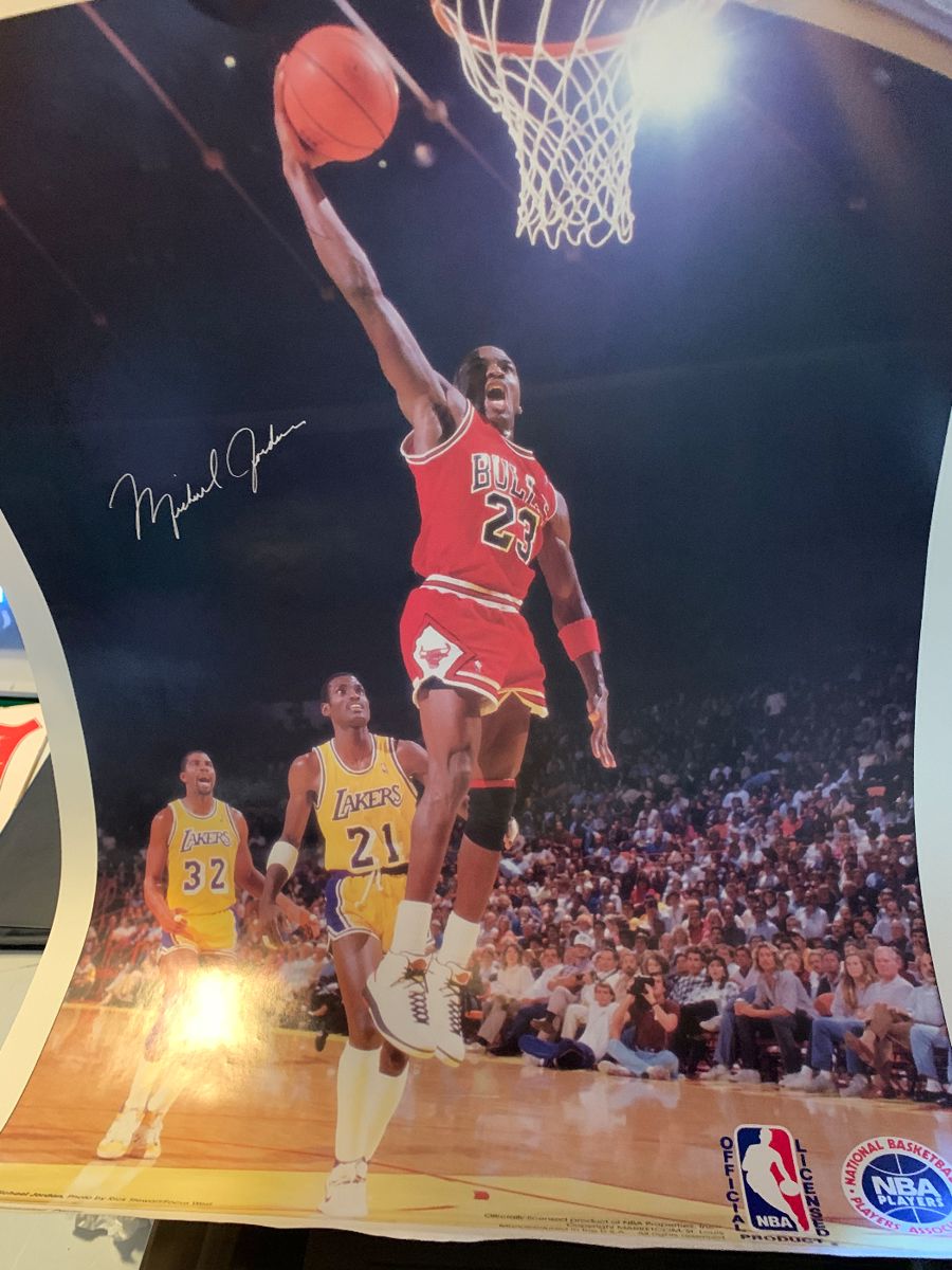 Collectors Estate in Avon in Indianapolis, IN starts on 2/16/2024