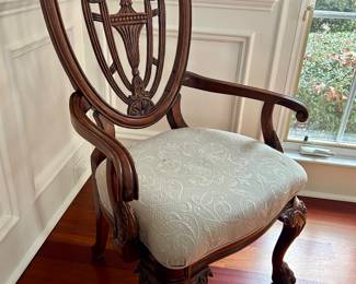 2 arm chairs from the dining table (total of 8 chairs)