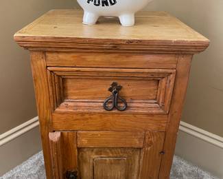 Pine end table